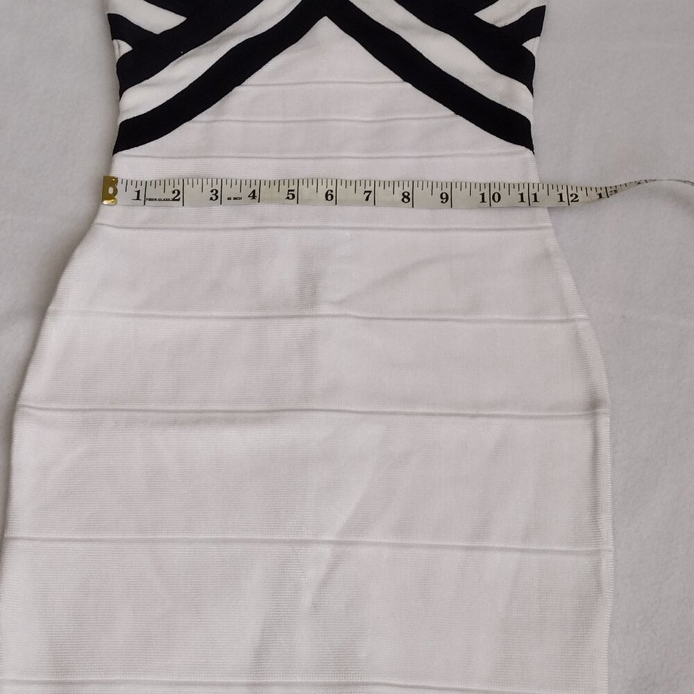 Rachael G Stretch Strappy Dress, White with Black, Size S. - Picture 5 of 13